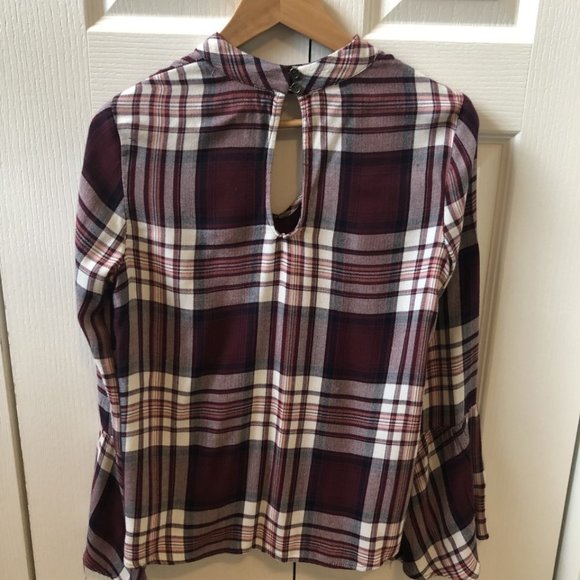 American Rag Cutout Blouse - Picture 3 of 5